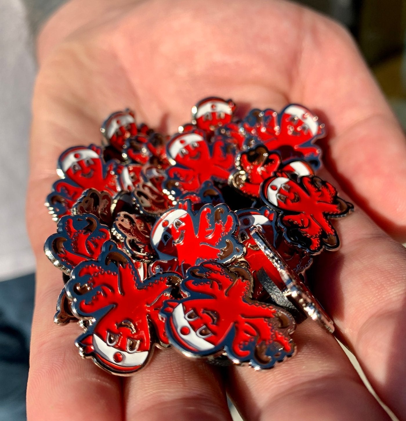 Red Octo Pin F7